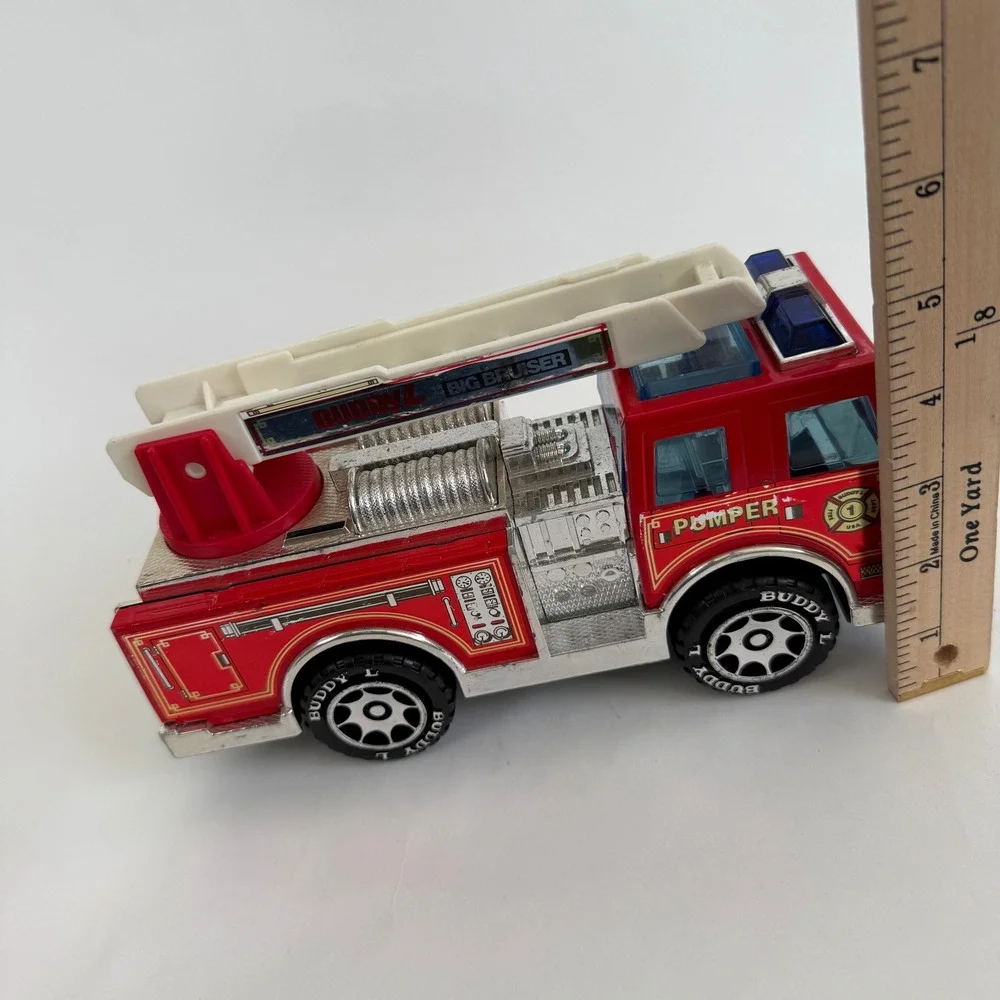 Vintage 1989 Buddy L Big Bruiser Pumper Fire Truck Ladder Lights & Sound Toy 10